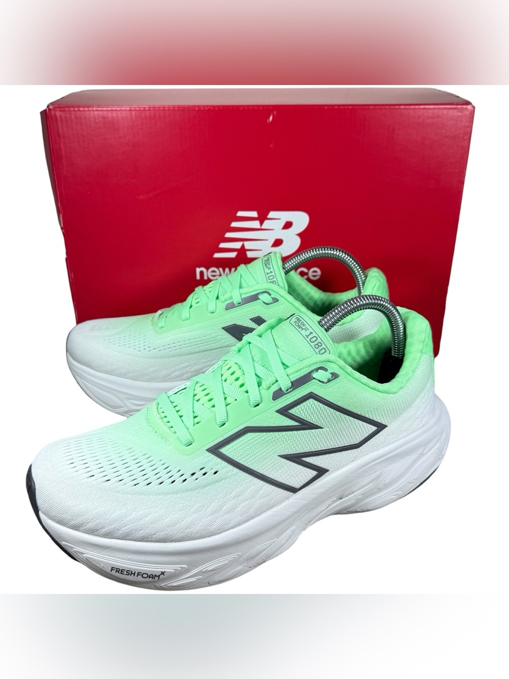 New Balance Fresh Foam X 1080v14 Size M7.5 W9 D Brand New In Box Green White